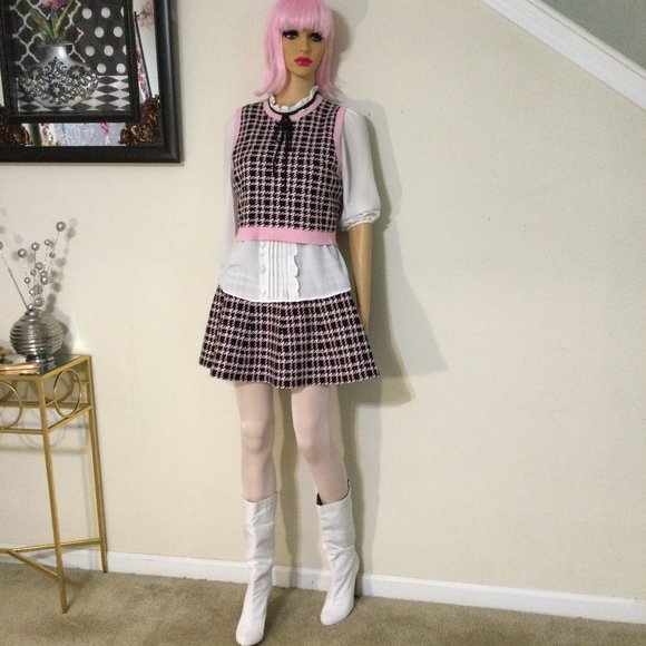 TWO PIECE SKIRT SET  SWEATER KNIT  BLACK AND PASTEL PINK - Picture 5 of 7